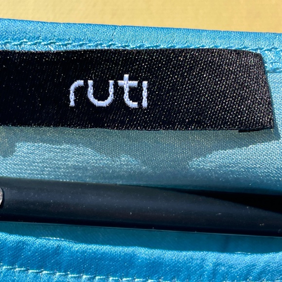 Silk Ruti Blouse - Picture 3 of 4